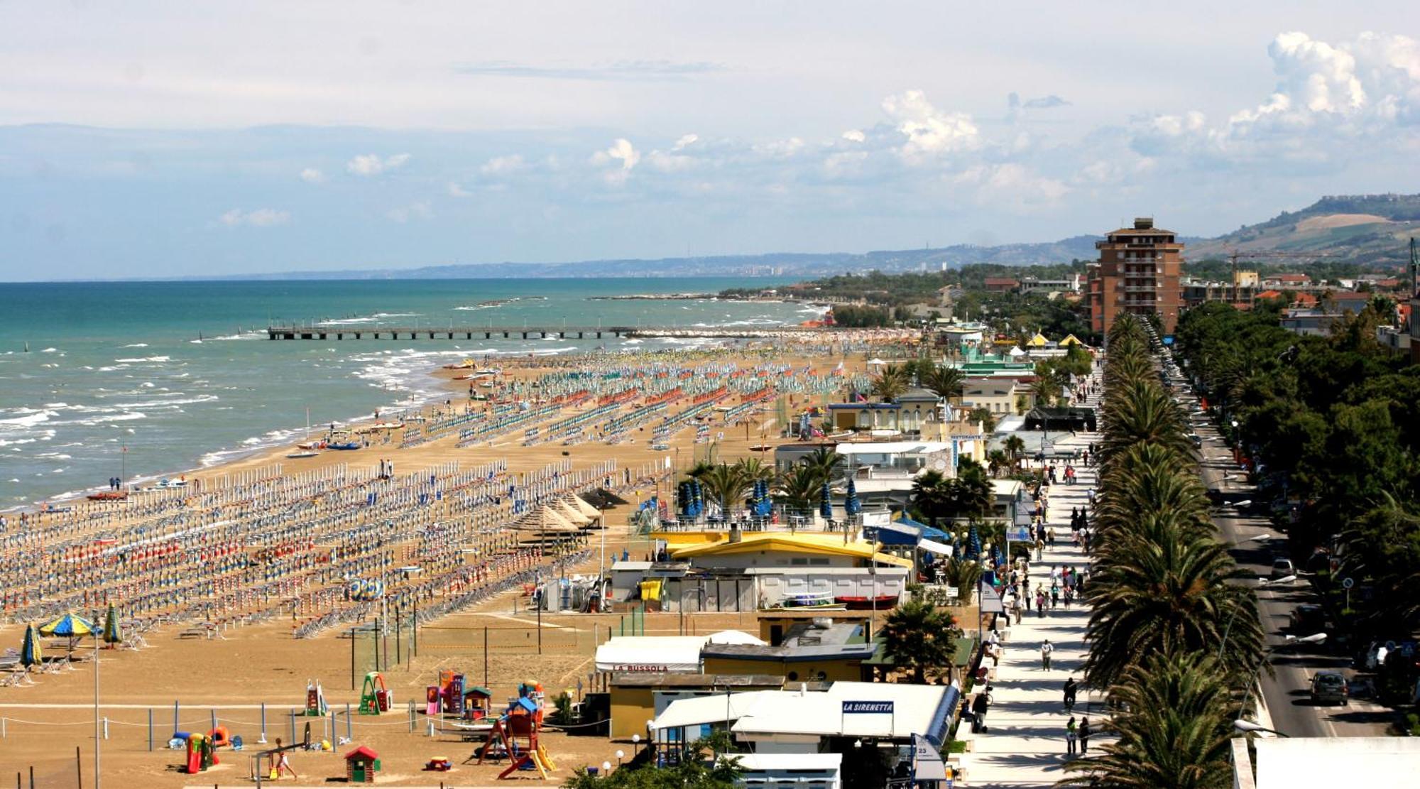 La Perla B&B Hotel Roseto Degli Abruzzi Εξωτερικό φωτογραφία
