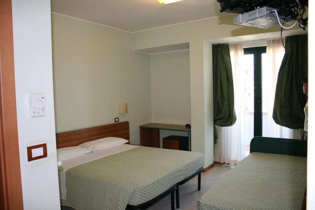 La Perla B&B Hotel Roseto Degli Abruzzi Δωμάτιο φωτογραφία