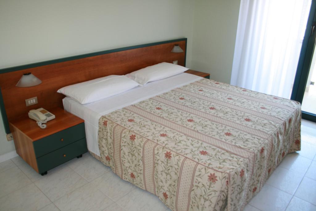La Perla B&B Hotel Roseto Degli Abruzzi Εξωτερικό φωτογραφία